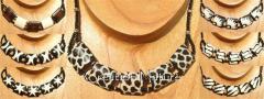 25051 Bone necklace